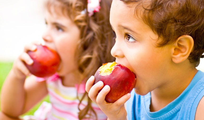 Frutas para niños: 12 trucos para que se las coman